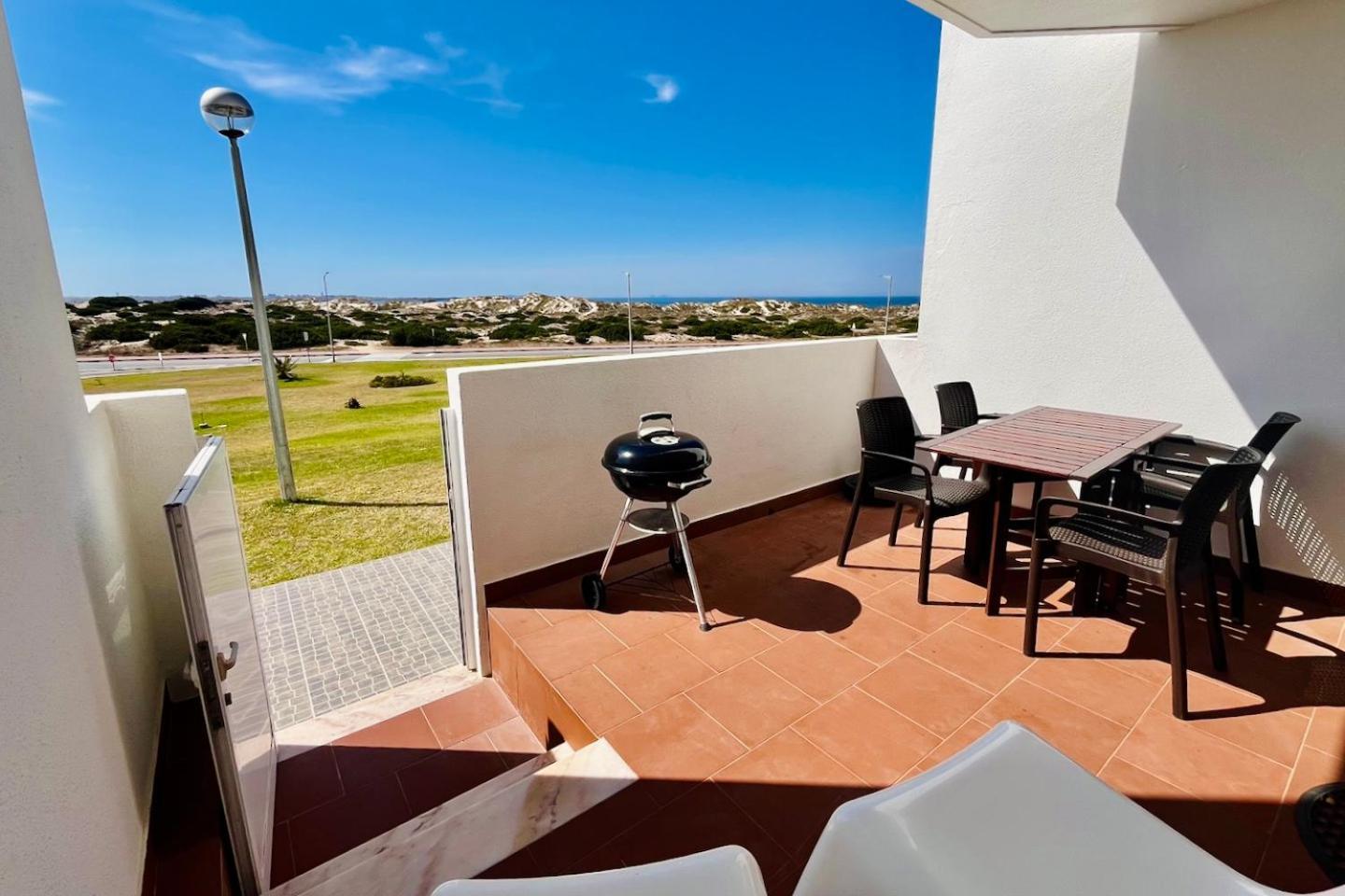 Apartamento Luciana - Beachside, Balcony, Sunset View Ferrel  Exteriér fotografie
